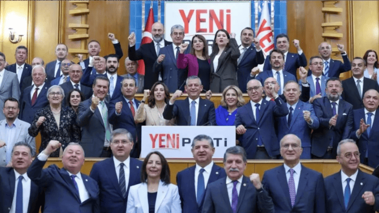 CHP istifa